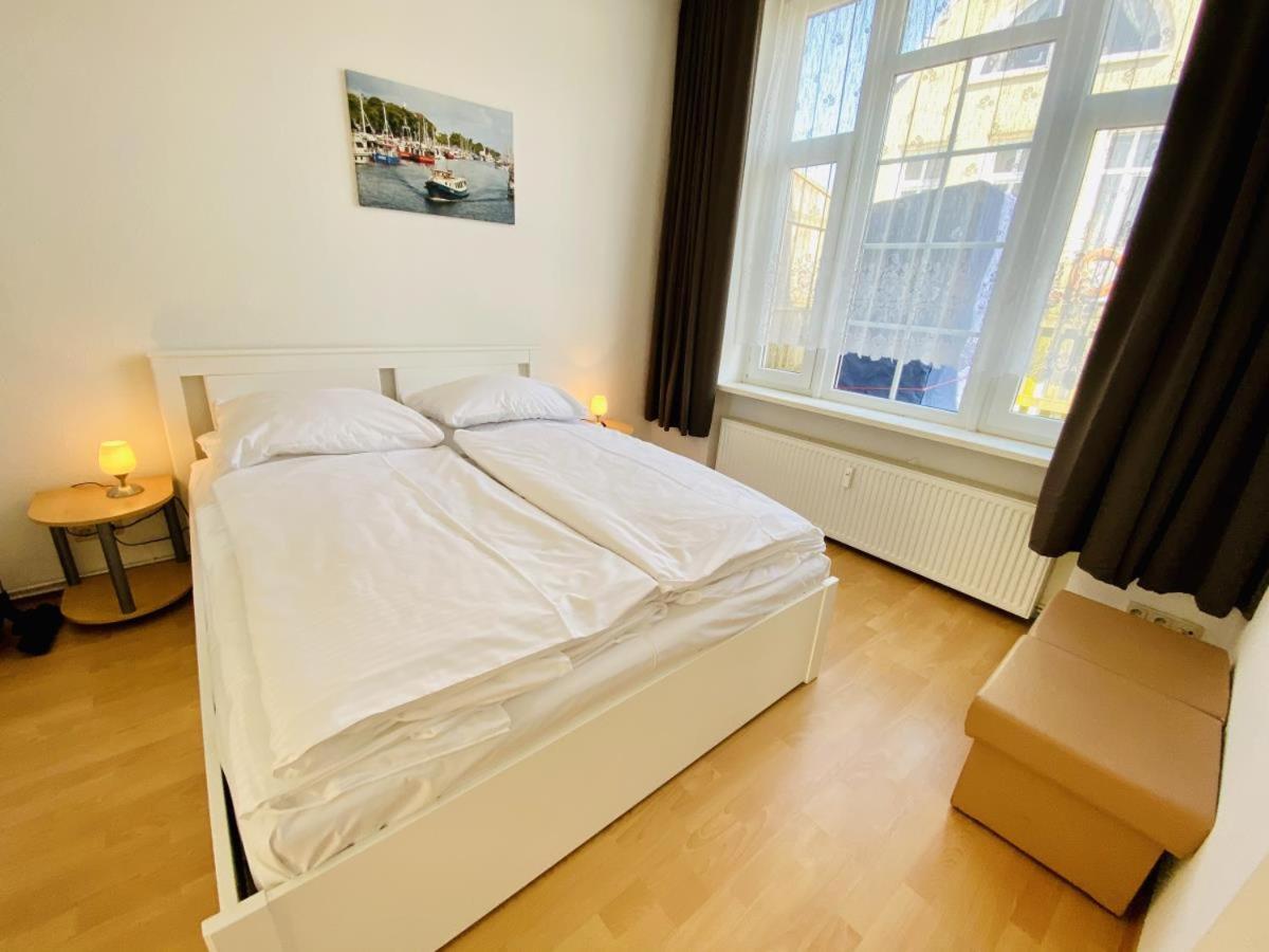 Delfin Apartment Rostock Bagian luar foto